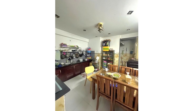 Chỉ 5.6 TỶ TL! 59M², 2Tầng/4PN, HẺM ÔTÔ, Phan Văn Trị Gò Vấp!